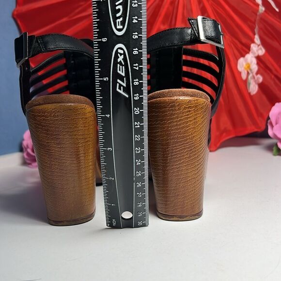 Cliffs By White Mountain Black Vegan Leather Buckle Platform Mules Women's 10 - Picture 2 of 6